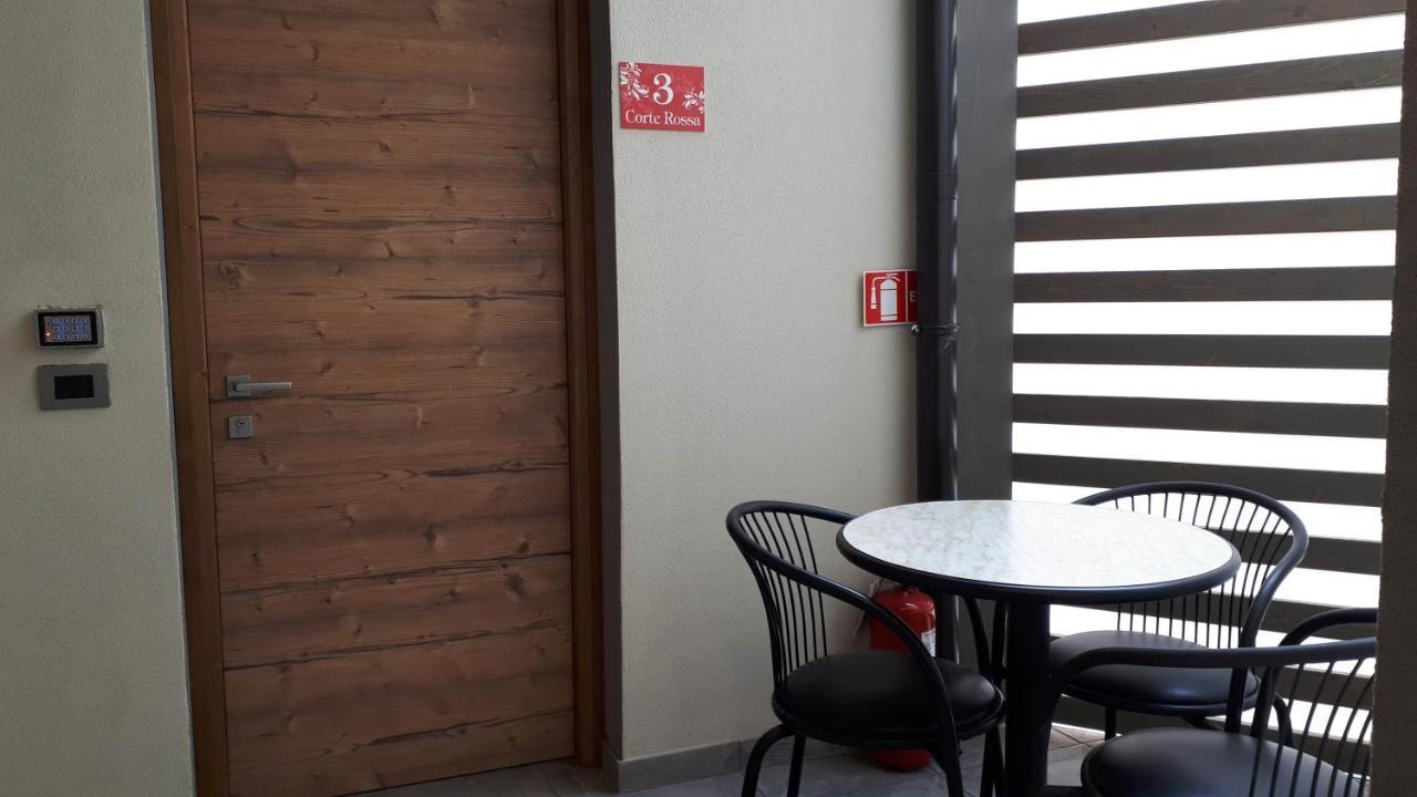 Hotel Bed & Rooms , Corte Rossa -1 Min Walk To Bernina Express Tirano Ngoại thất bức ảnh