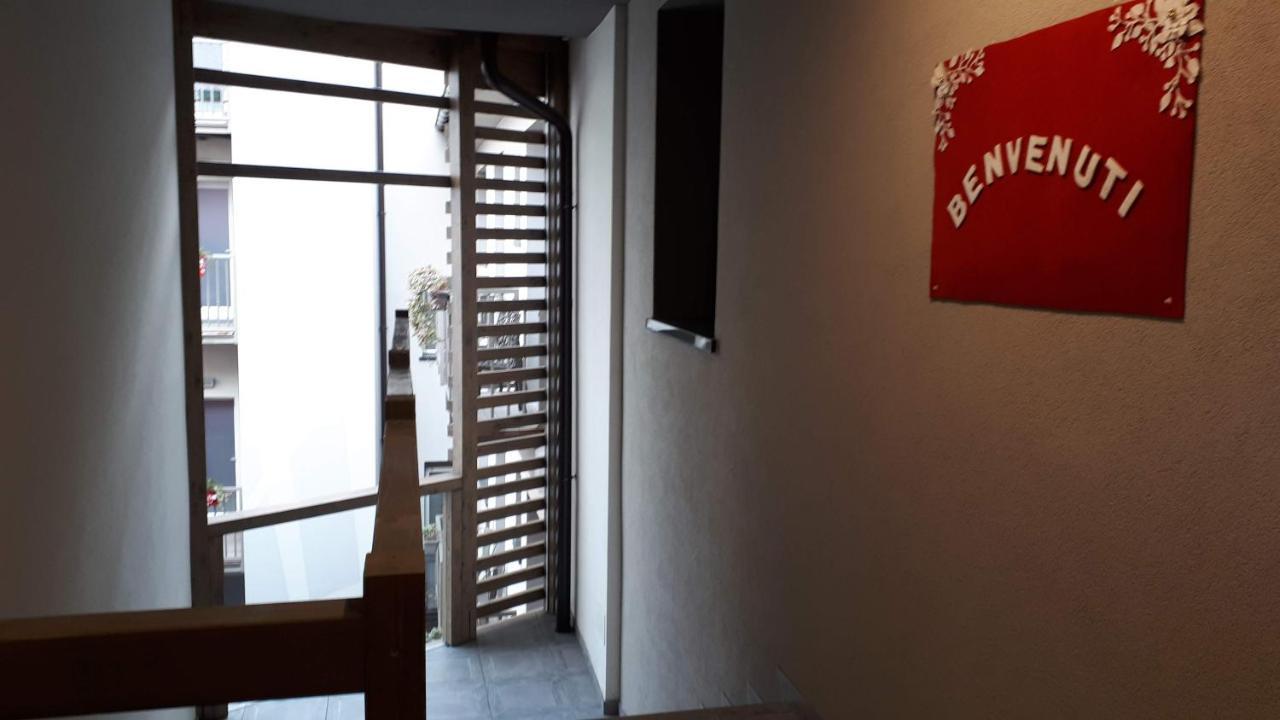 Hotel Bed & Rooms , Corte Rossa -1 Min Walk To Bernina Express Tirano Ngoại thất bức ảnh