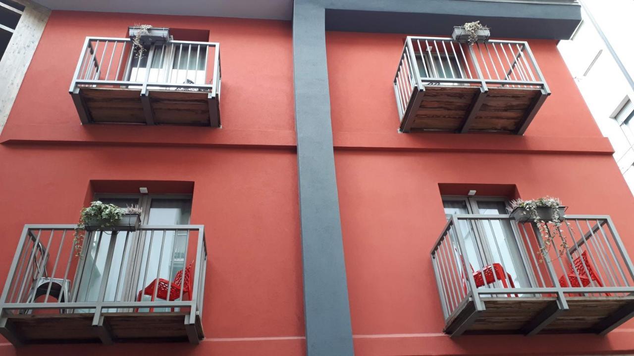 Hotel Bed & Rooms , Corte Rossa -1 Min Walk To Bernina Express Tirano Ngoại thất bức ảnh