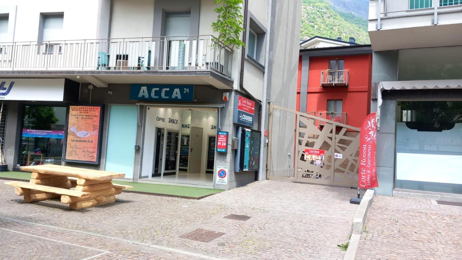 Hotel Bed & Rooms , Corte Rossa -1 Min Walk To Bernina Express Tirano Ngoại thất bức ảnh