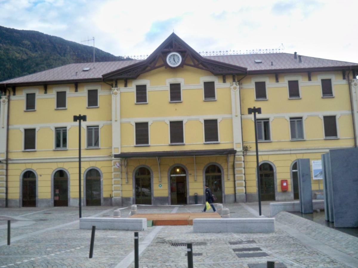 Hotel Bed & Rooms , Corte Rossa -1 Min Walk To Bernina Express Tirano Ngoại thất bức ảnh