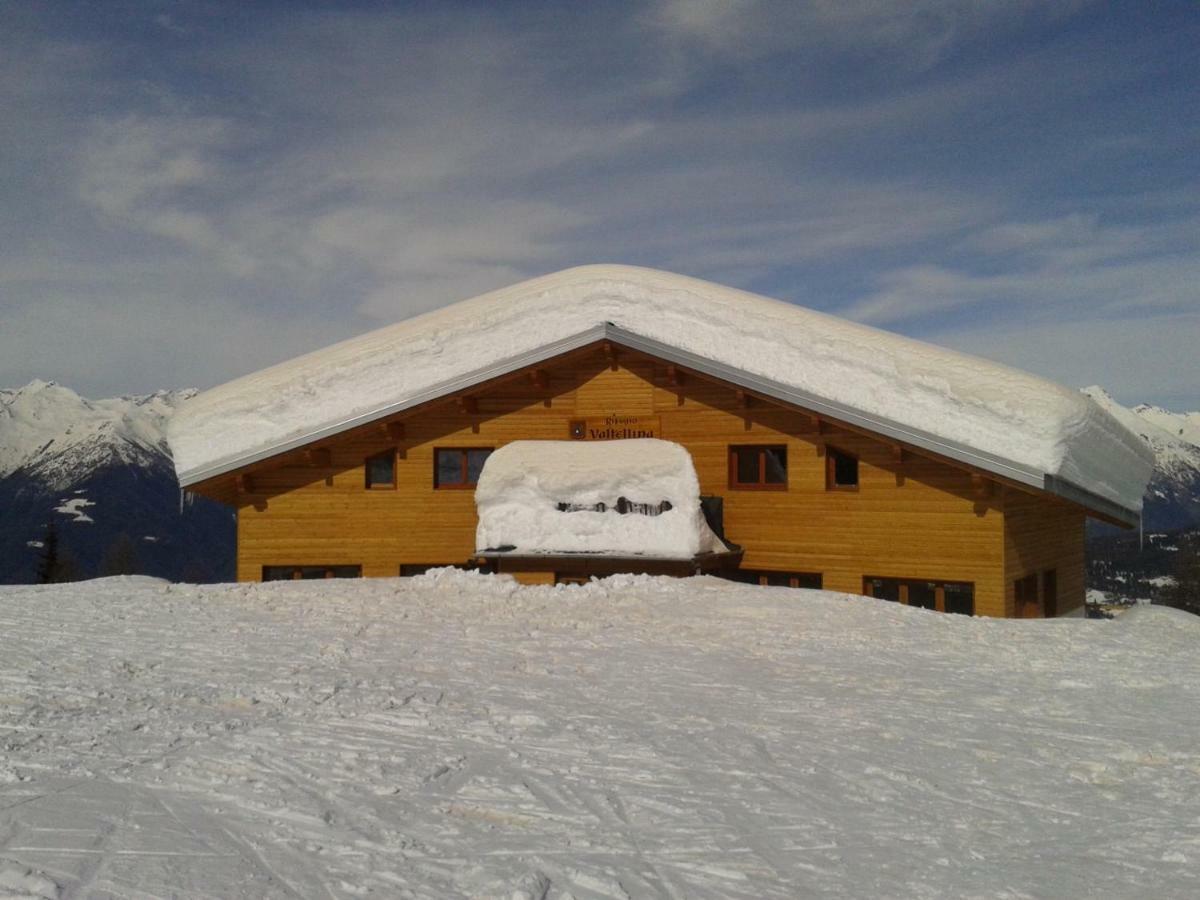 Hotel Bed & Rooms , Corte Rossa -1 Min Walk To Bernina Express Tirano Ngoại thất bức ảnh